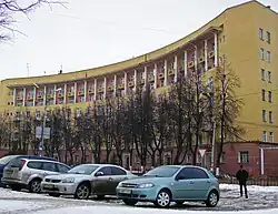 Радиусный дом (1935 года постройки) (Молодёжный проспект, 32)