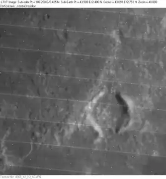 Снимок зонда Lunar Orbiter - IV. Кратер Секки ниже и правее центра, в левой части снимка горы Секки.