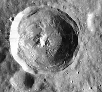 Снимок зонда Лунар Орбитер - IV