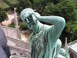 Апостолу Фоме дано лицо реставратора собора