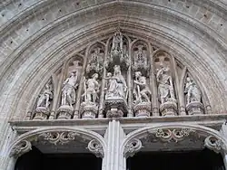 Тимпан главного портала