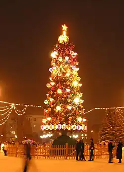 Городская новогодняя ёлка (старая)