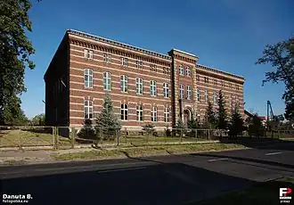 Школа-интернат бывшей учительской семинарии 1862-1864 гг. постройки