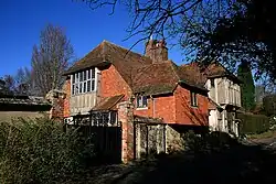 Дубовый дом