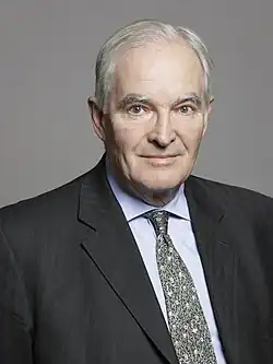 Официальный портрет 8-го барона Хэнли, 2020 год