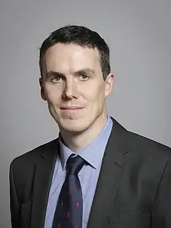 Официальный портрет барона Рейвенсдейла (2019 год)