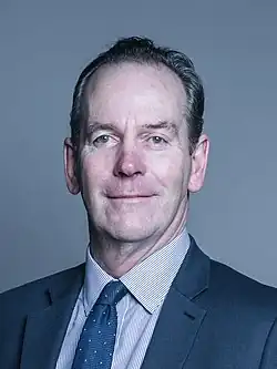 Официальный портрет 9-го графа Кортауна, 2018 год