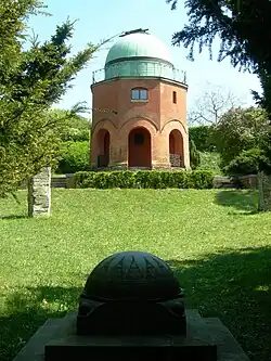 Западный исторический купол Астрономического института в Ондржейове
