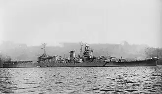 Лёгкий крейсер «Оёдо» в 1943 году