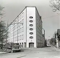 Здание фабрики «Пунане Койт», Таллин, бульвар Пыхья 7 / ул. Коцебу 1, 1968 год