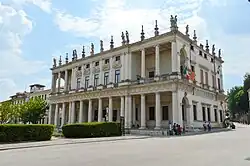 Палаццо Кьерикати. Вид с угла