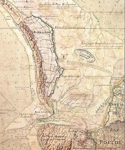 Первая карта, на которой указан Пассаж дю Гуа (1702). Место прохода указано надписью: «Пеший маршрут, по которому люди переходят во время низкой воды с острова Нуармутье на материк, дно&nbsp;— песок, смешанный с небольшим количеством ила и перемежающийся небольшими углублениями».