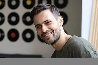 Пол Дамиакси в студии