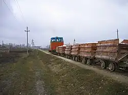 Тепловоз ТУ8 с гружёным составом