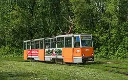 Трамвай модели 71-605 близ станции Пермь II (2019 год)