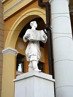 Левый «Музыкант»