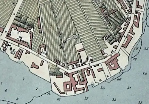 Дом Макферсонов на плане 1868 года (№19, по центру)