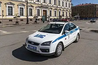 Автомобиль ДПС на Исаакиевской площади в Санкт-Петербурге
