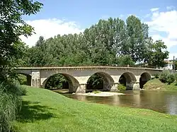 Мост через реку Аррос