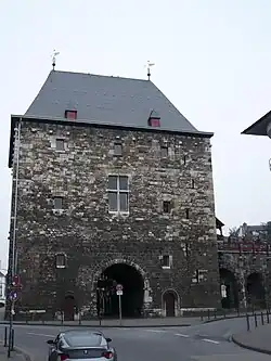 Юго-восточный фасад