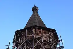 Замена венцов повала при реставрации Покровско-Власьевской церкви (1743&nbsp;г.) в Лядинах, Каргопольский район Архангельской области