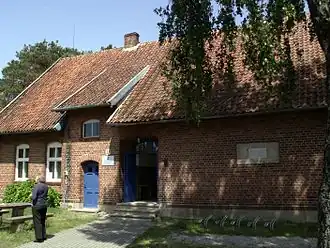 В 1907&nbsp;г. была построена школа, теперь в здании библиотека