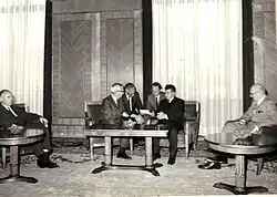 Дюбридж и Чаушеску в Румынии