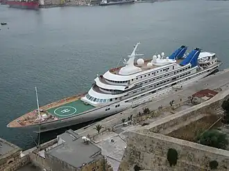 Королевская яхта Prince Abdulaziz на Мальте, 2006 год