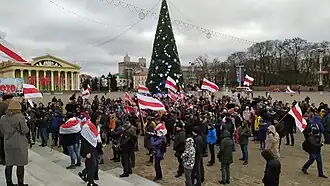 Протестующие на Октябрьской площади в Минске 8 декабря 2019 года