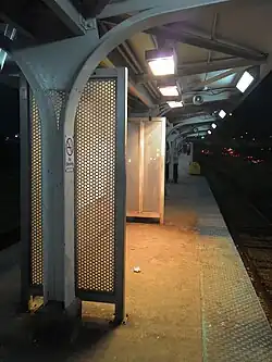 Кабинка для укрытия от ветра и обогрева