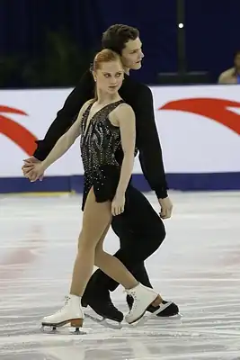 Наташа Пурич и её партнёр Эндрю Вулфна Гран-при Китая (2014)