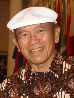 Лауреат 1980 года писатель Путу Виджая (Индонезия)