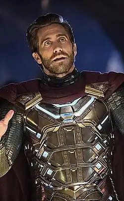 Джейк Джилленхол в роли Квентина Бека в фильме «Человек-паук: Вдали от дома» (2019).