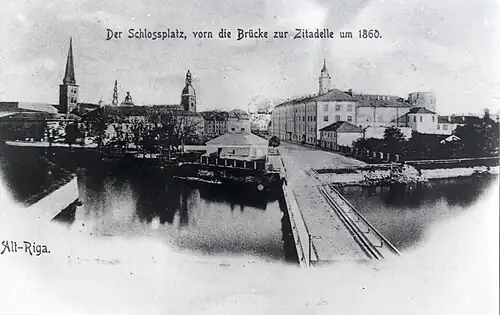 Вид из Цитадели на Замковую площадь. Фото 1860&nbsp;года