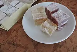 Румынский рахат-лукум с фруктовыми вкусами.