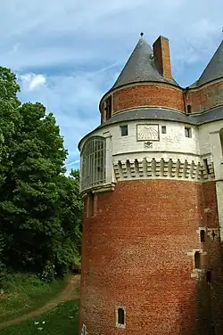 Одна из угловых башен