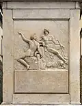 Союз Валь-ди-кьяны и Арно. Барельеф постамента памятника