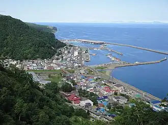 Вид на посёлок из парка Сиокадзэ