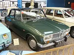 Аналогичный опытный образец в кузове седан, в серию не пошёл