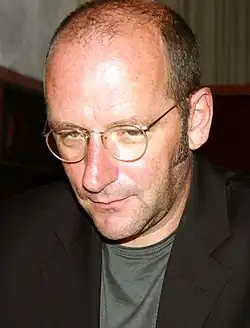 Роберт Шнайдер на чтении романа «Кристус» в Бюдингене, 2004