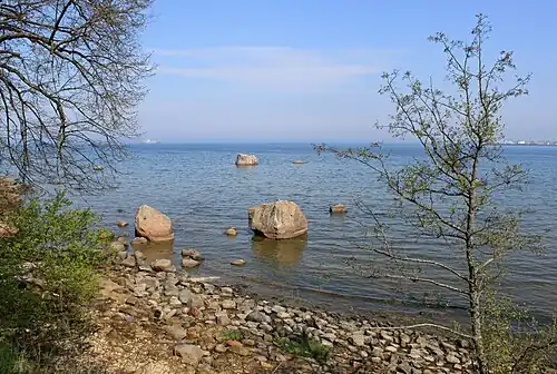 Побережье моря в Рокка-аль-Маре