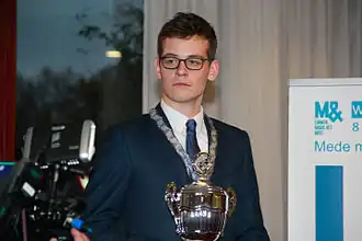 Рул Бомстра на пьедестале чемпионата мира 2015 года