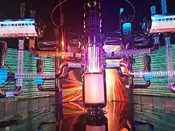 Современный реактор в центральном зале