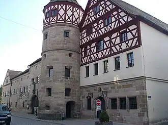 Вид замка из города Рот