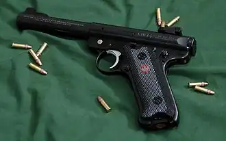 Ruger MK III с утяжелённым стволом длиной 5 с половиной дюймов (тип Bull barrel)