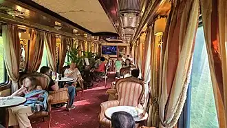 Музыкальный вагон-ресторан