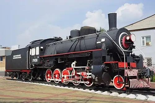 Паровоз-памятник серии ЕМ 1945&nbsp;года постройки в Вихоревке