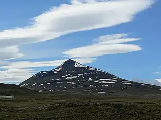 Вулкан Сулюр (23 июня 2005 г.).