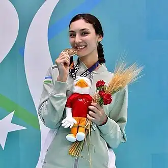Феруза Садыкова с золотой медалью Игр исламской солидарности