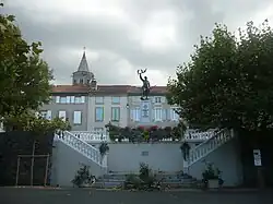 Военный мемориал.